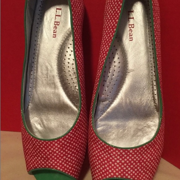 Never worn L.L.Bean size 7M flats threaded sole - Picture 3 of 5